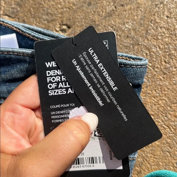 NWT Silver boyfriend mid ride slim leg denim - Picture 8 of 8